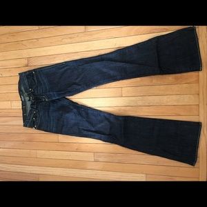 Rock & Republic women’s jeans.